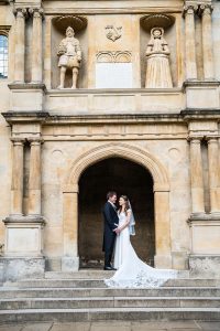Wedding Group Photo at Wadham College Oxford. Oxford University Wedding Photography by Matthew Ellacott Photography